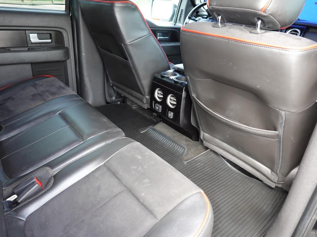Ford F-150 Vehicle Full-screen Gallery Image 26