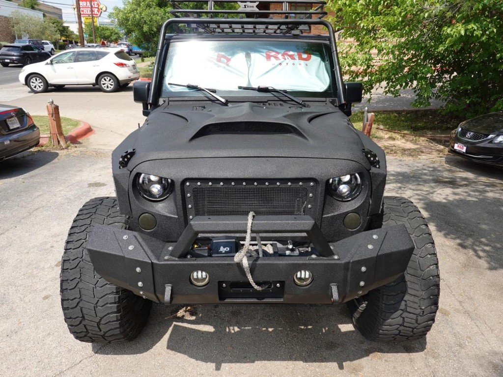 Jeep Wrangler Unlimited Vehicle Full-screen Gallery Image 02