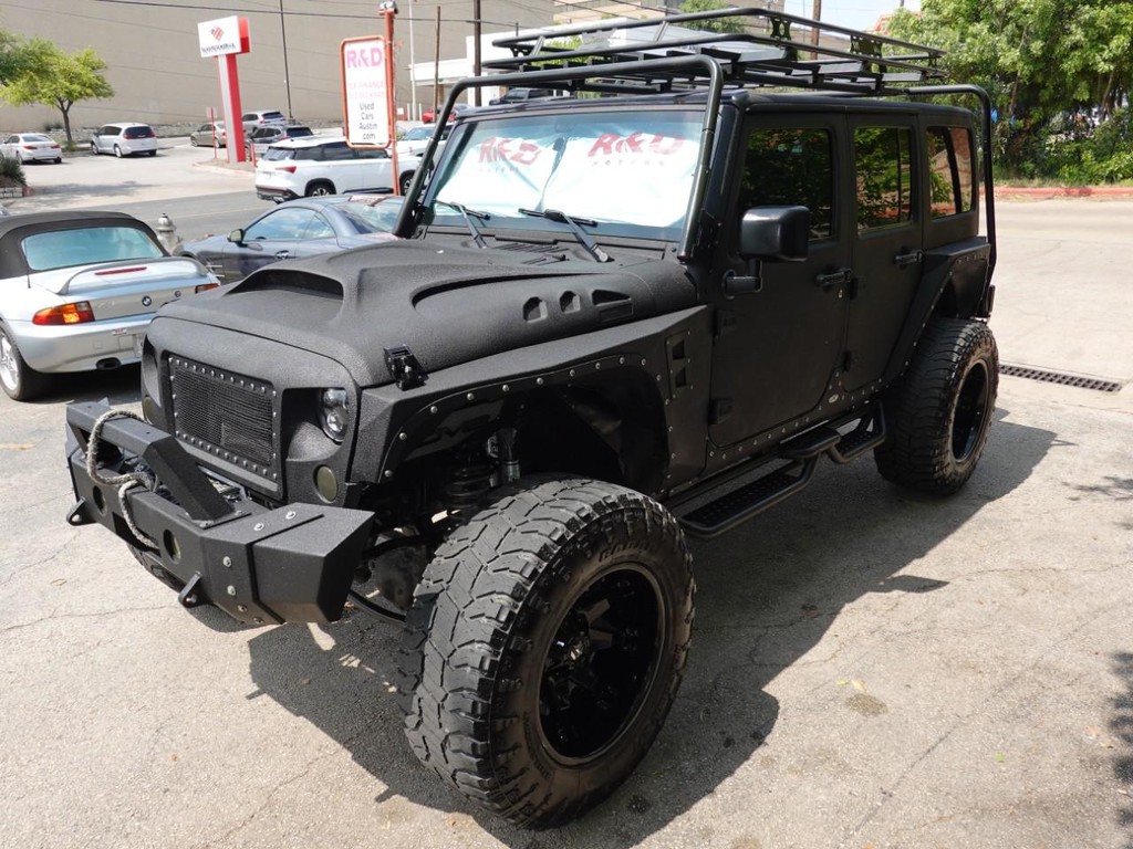 Jeep Wrangler Unlimited Vehicle Full-screen Gallery Image 03