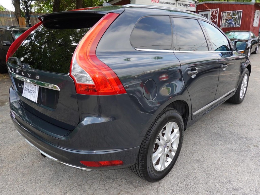 Volvo XC60 Vehicle Full-screen Gallery Image 06
