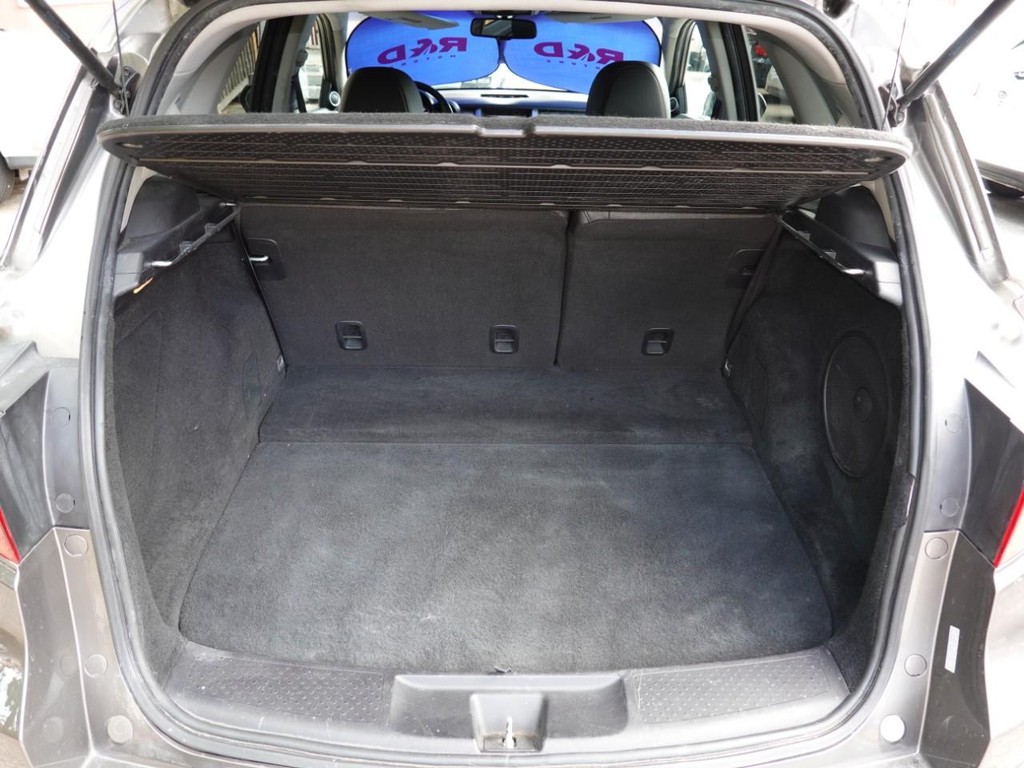 Acura RDX Vehicle Full-screen Gallery Image 27