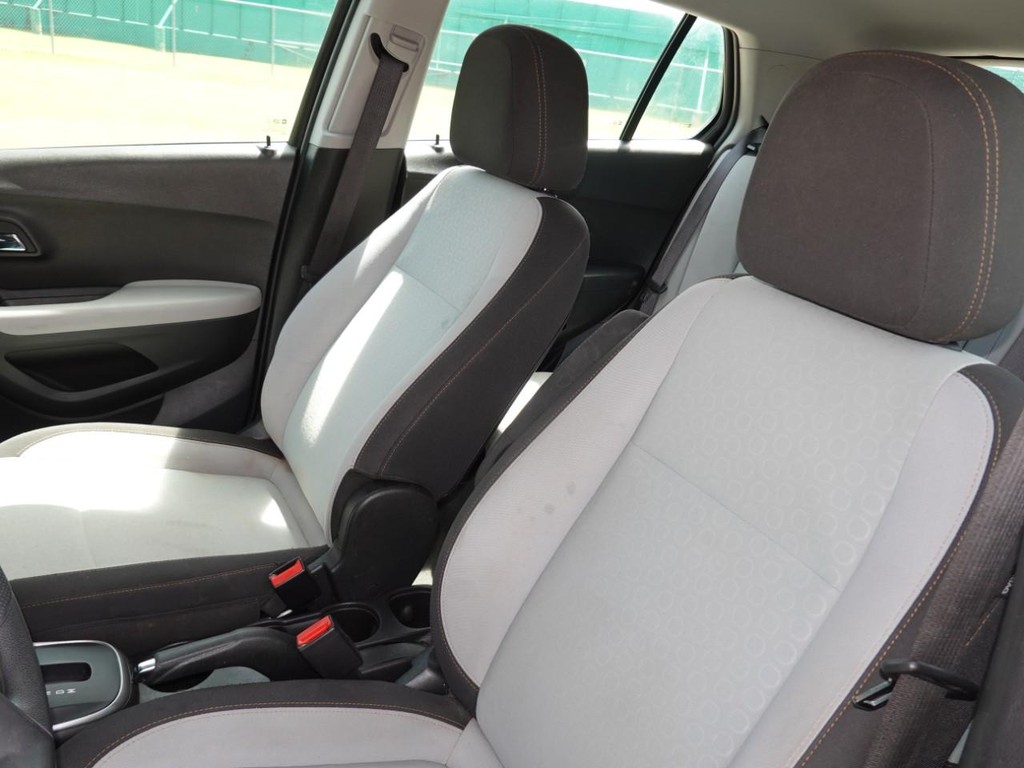 Chevrolet Trax Vehicle Full-screen Gallery Image 15