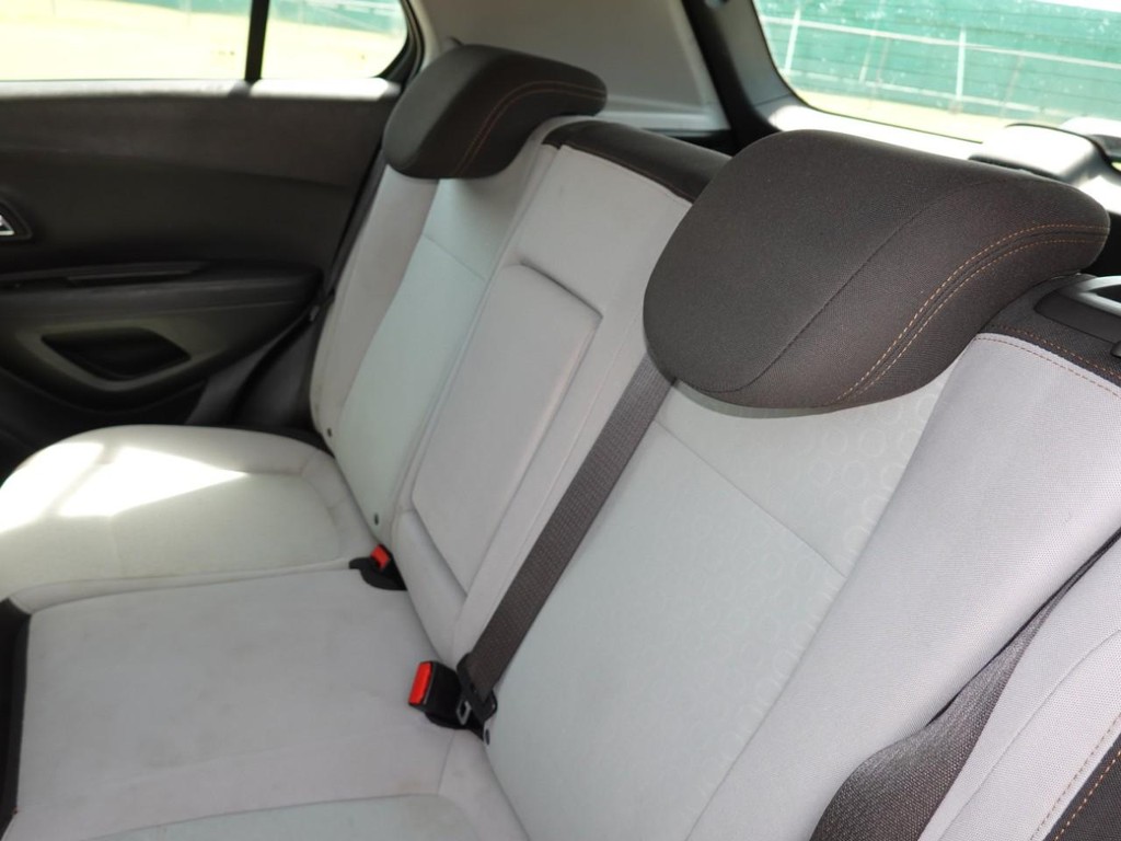 Chevrolet Trax Vehicle Full-screen Gallery Image 18