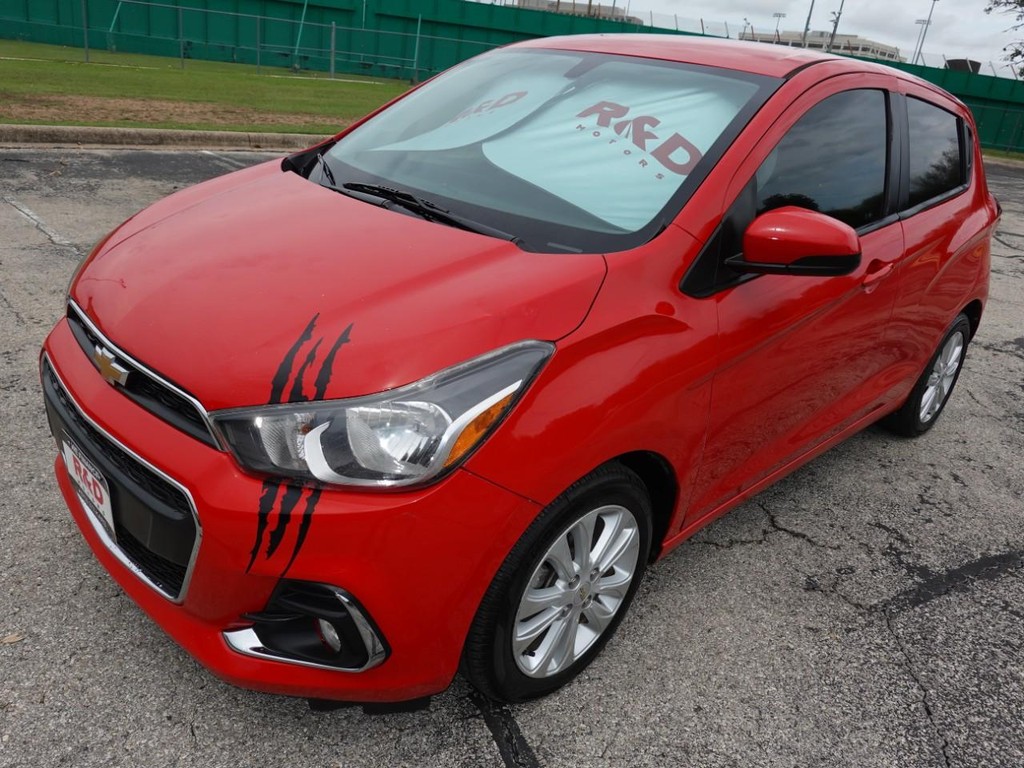 Chevrolet Spark Vehicle Full-screen Gallery Image 03