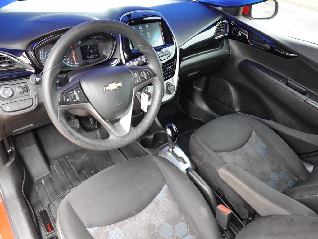 Chevrolet Spark Vehicle Full-screen Gallery Image 16