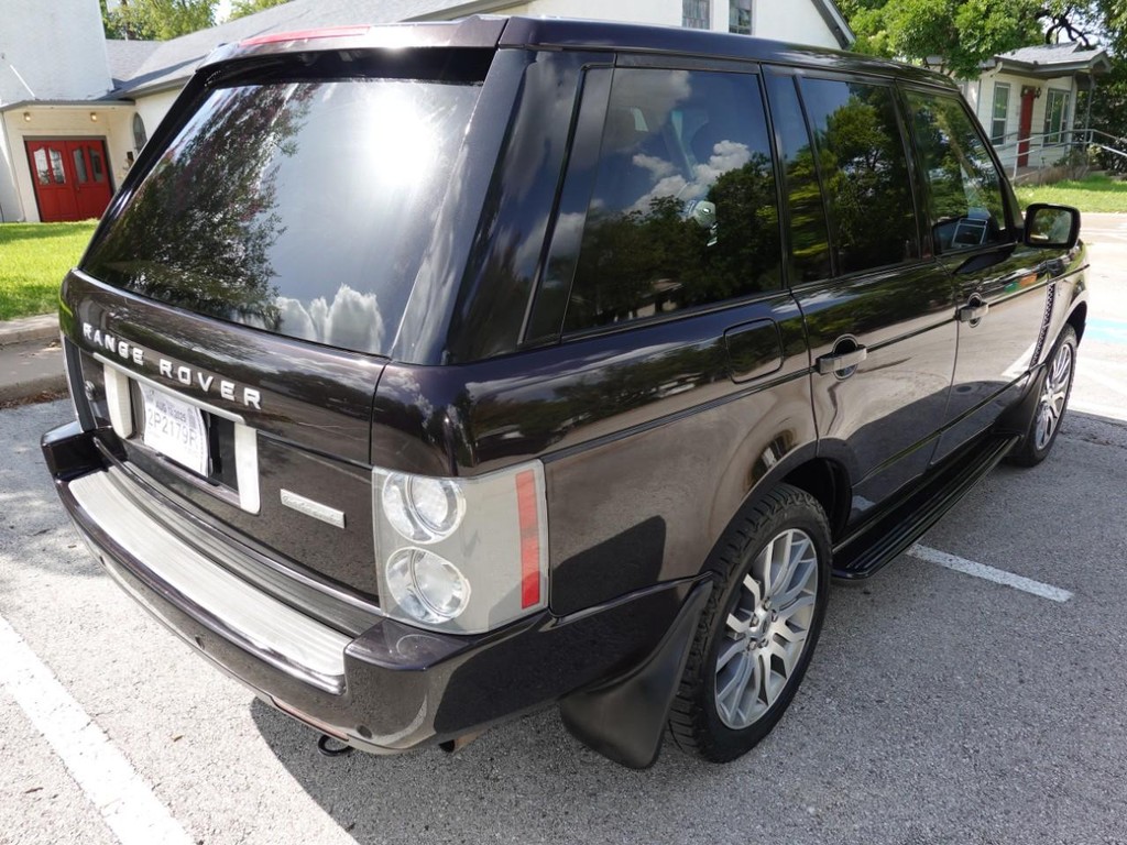 Land Rover Range Rover Vehicle Full-screen Gallery Image 06