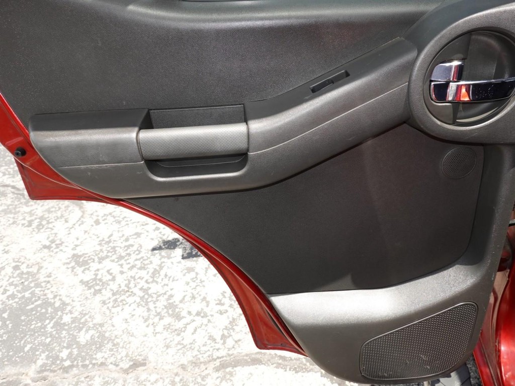 Nissan Xterra Vehicle Full-screen Gallery Image 18