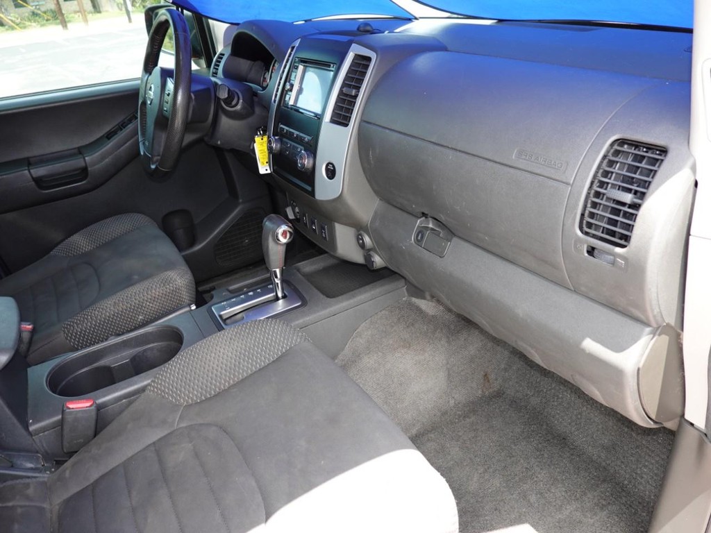 Nissan Xterra Vehicle Full-screen Gallery Image 19