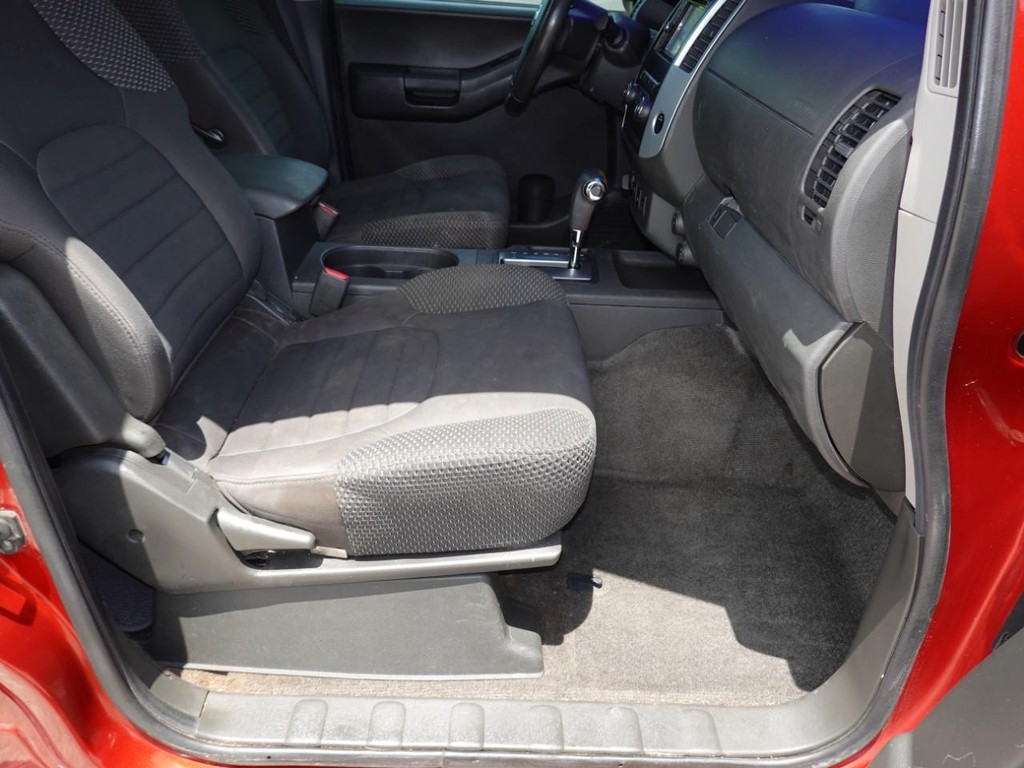 Nissan Xterra Vehicle Full-screen Gallery Image 20