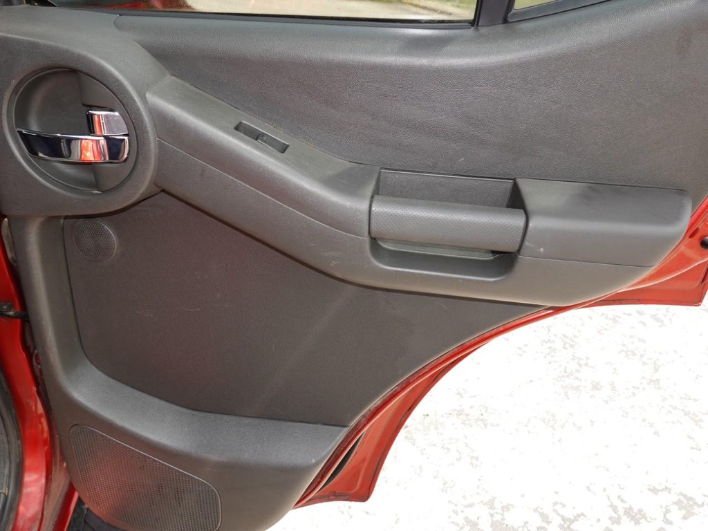 Nissan Xterra Vehicle Full-screen Gallery Image 23