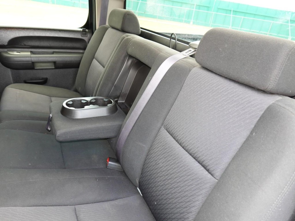 Chevrolet Silverado 1500 Vehicle Full-screen Gallery Image 19