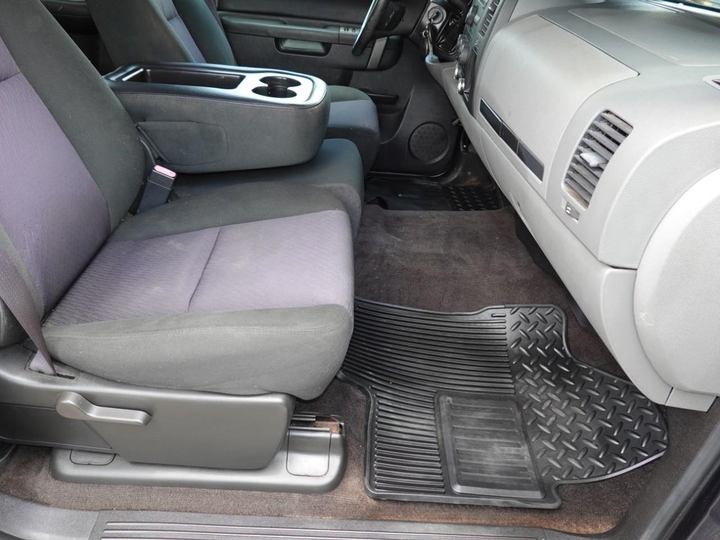 Chevrolet Silverado 1500 Vehicle Full-screen Gallery Image 22