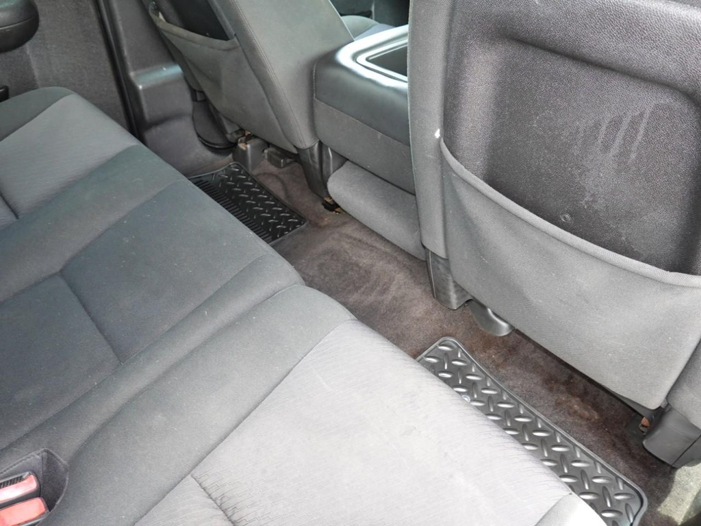 Chevrolet Silverado 1500 Vehicle Full-screen Gallery Image 24