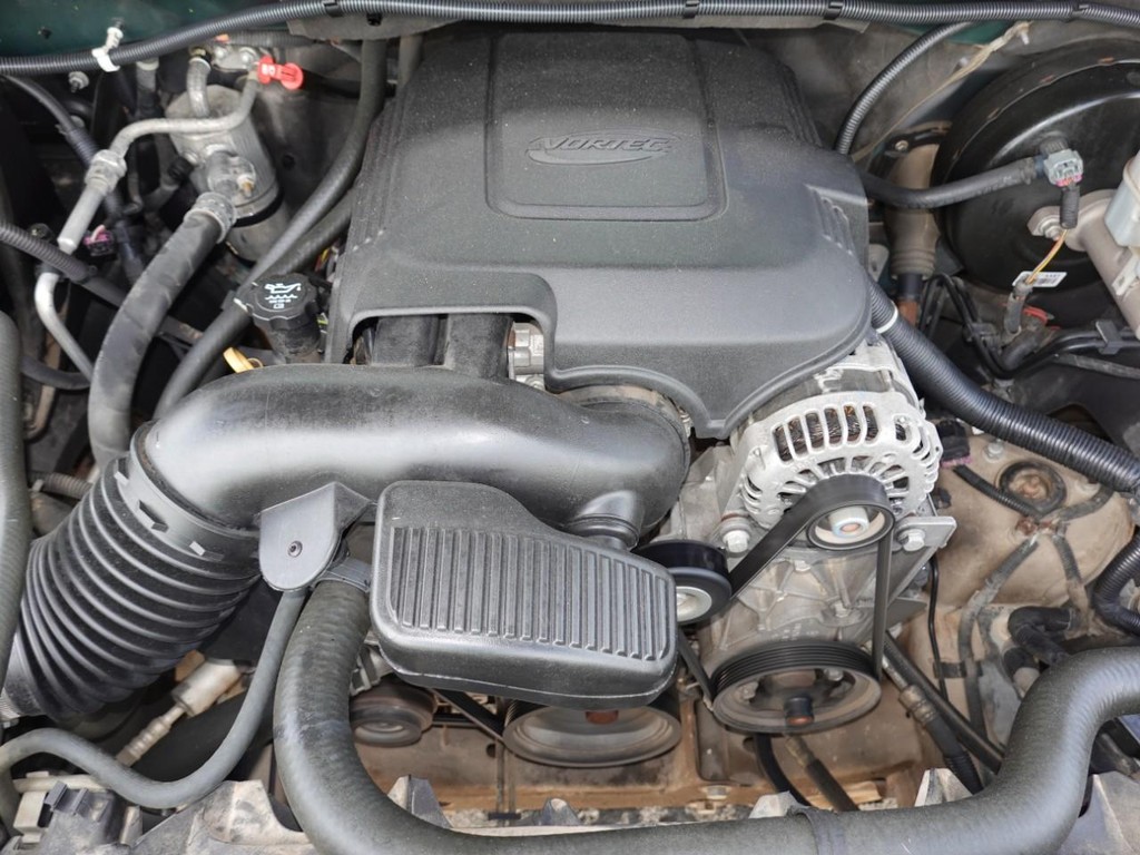 Chevrolet Silverado 1500 Vehicle Full-screen Gallery Image 26