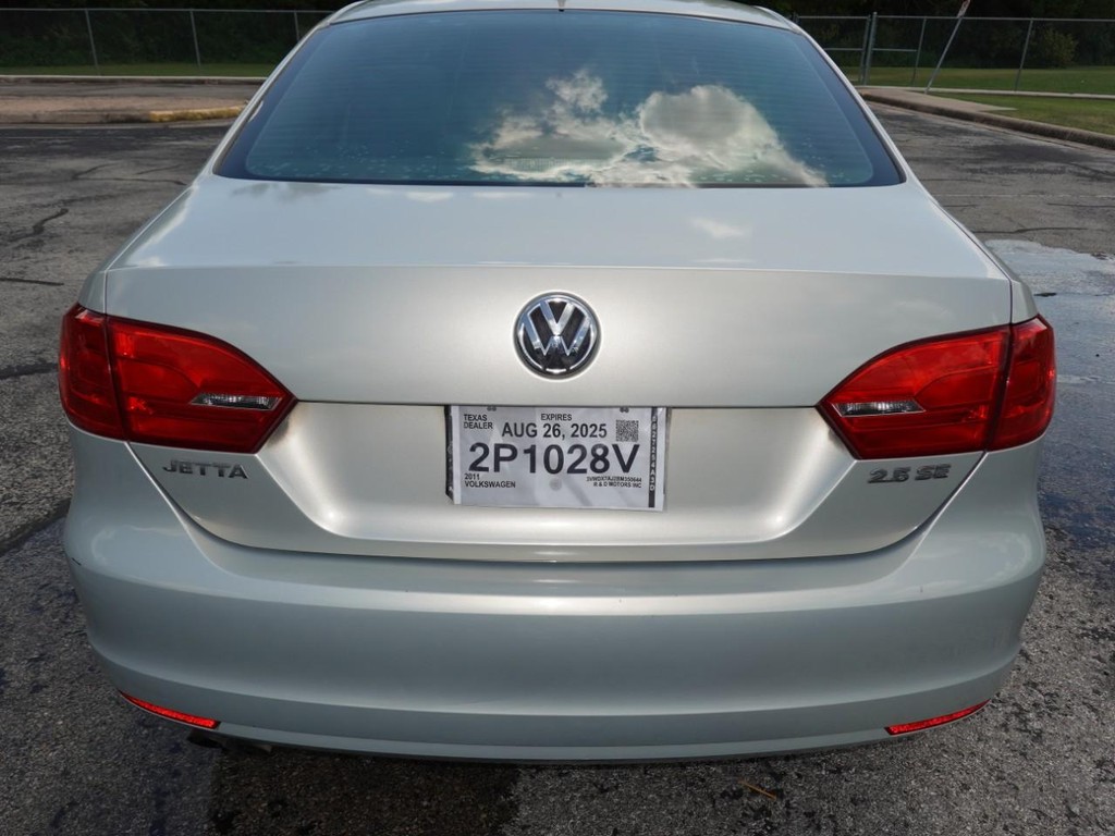 2011 Volkswagen Jetta SE photo 5