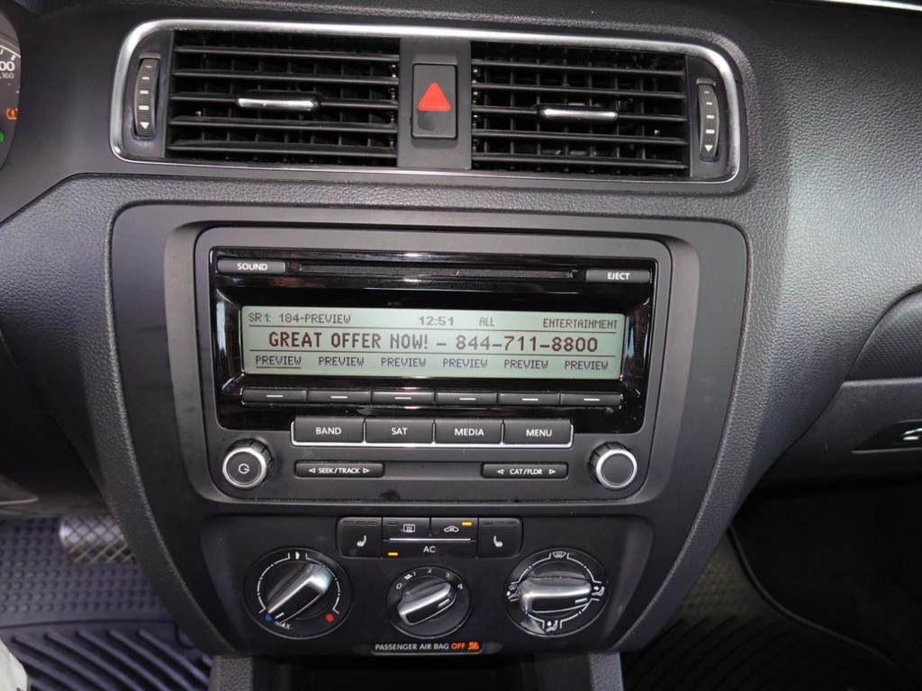 2011 Volkswagen Jetta SE photo 11
