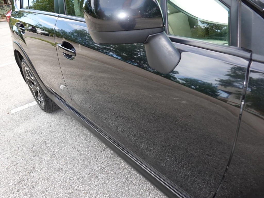 Subaru XV Crosstrek Vehicle Full-screen Gallery Image 11