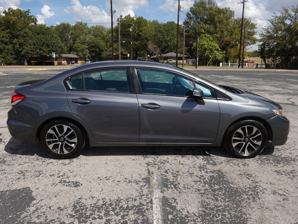 Honda Civic Sedan Vehicle Full-screen Gallery Image 08