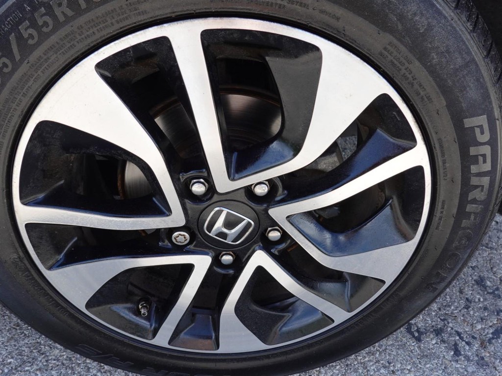 Honda Civic Sedan Vehicle Full-screen Gallery Image 09