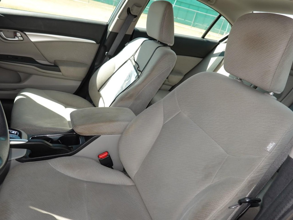 Honda Civic Sedan Vehicle Full-screen Gallery Image 16