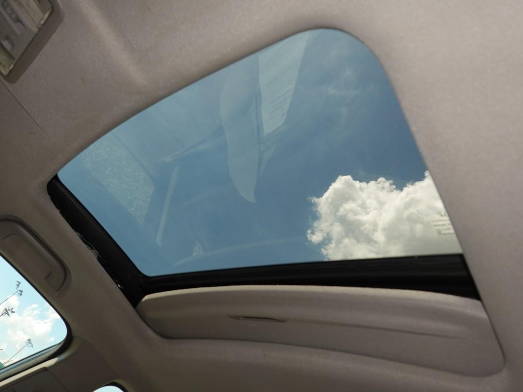 Honda Civic Sedan Vehicle Full-screen Gallery Image 17