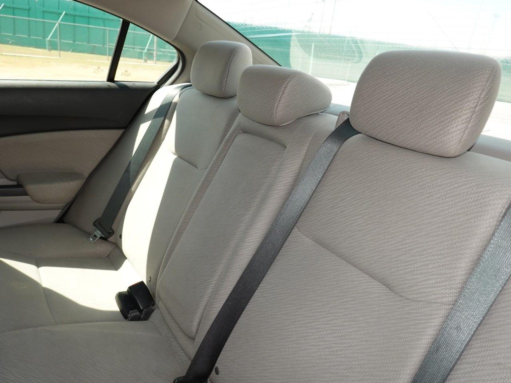 Honda Civic Sedan Vehicle Full-screen Gallery Image 20