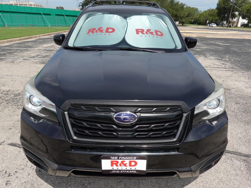 2018 Subaru Forester Premium photo 2