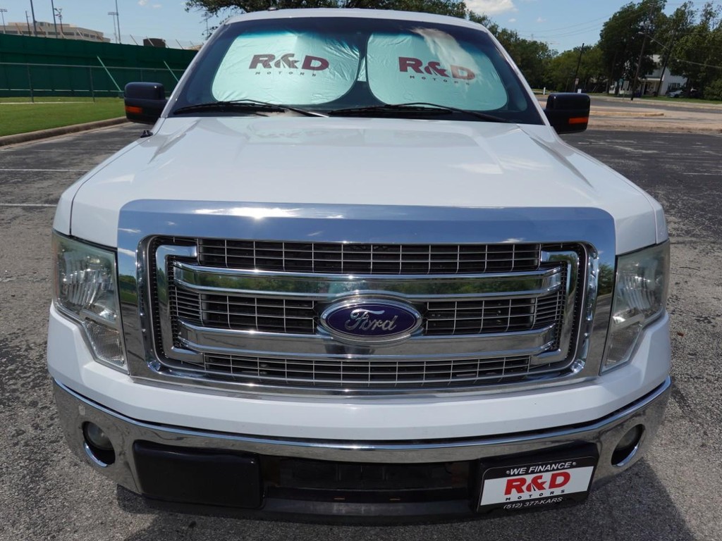 2013 Ford F-150 XLT photo 2