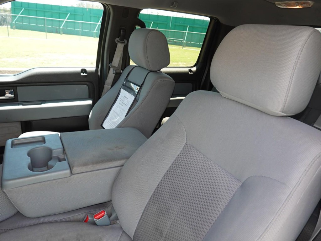 2013 Ford F-150 XLT photo 17