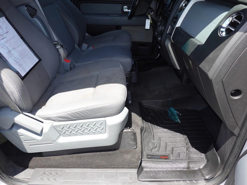 2013 Ford F-150 XLT photo 22