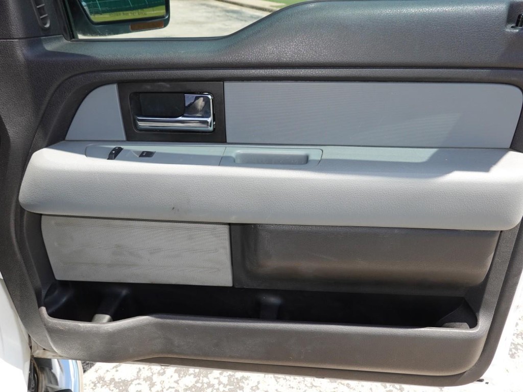 2013 Ford F-150 XLT photo 23