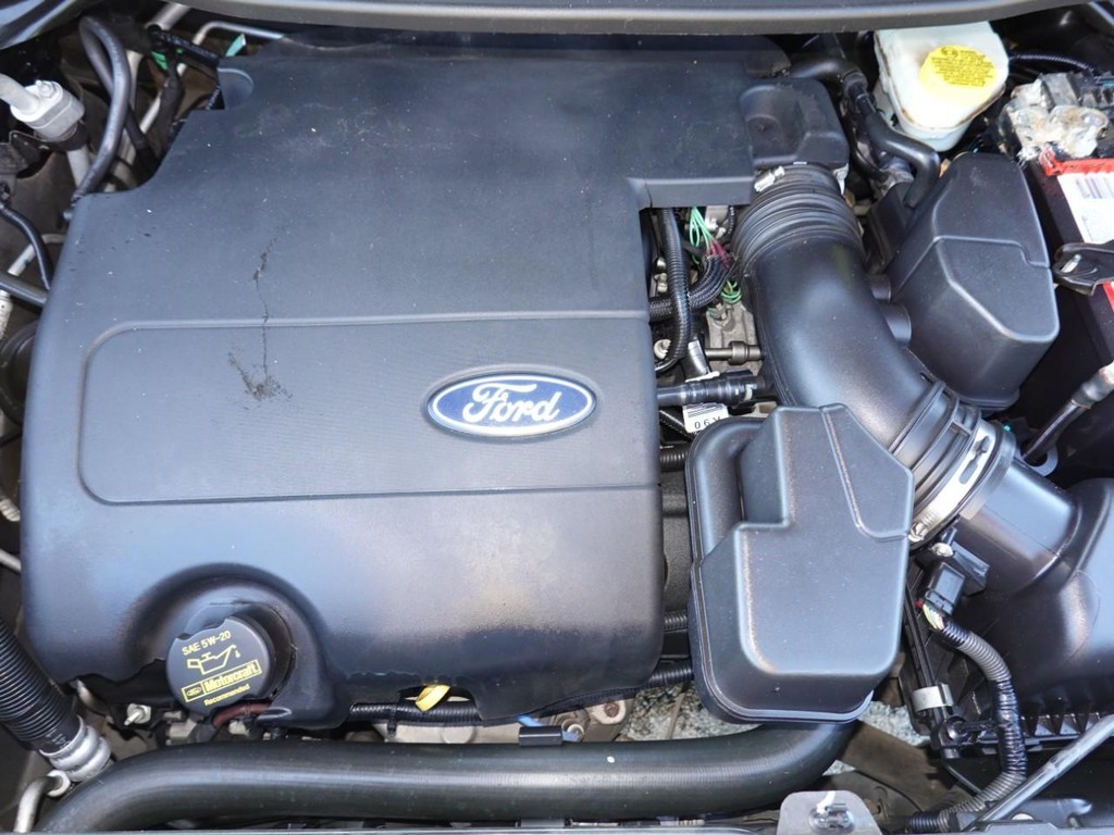 Ford Explorer Vehicle Full-screen Gallery Image 28