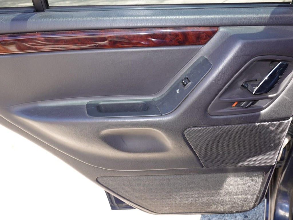 2001 Jeep Grand Cherokee Limited photo 19