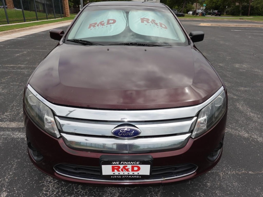 2012 Ford Fusion SE photo 2