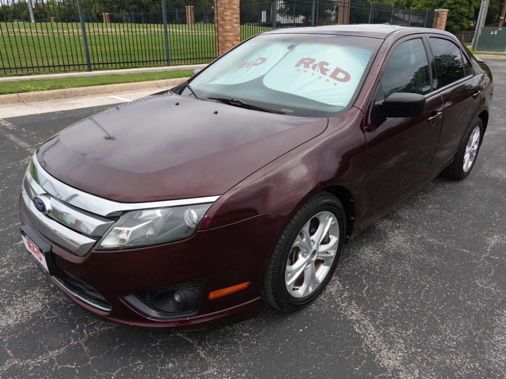 2012 Ford Fusion SE photo 3