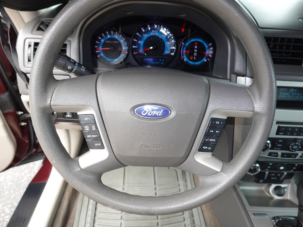 2012 Ford Fusion SE photo 13
