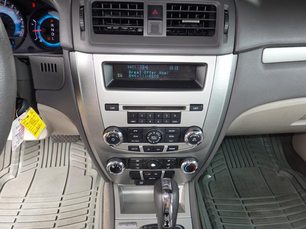 2012 Ford Fusion SE photo 14