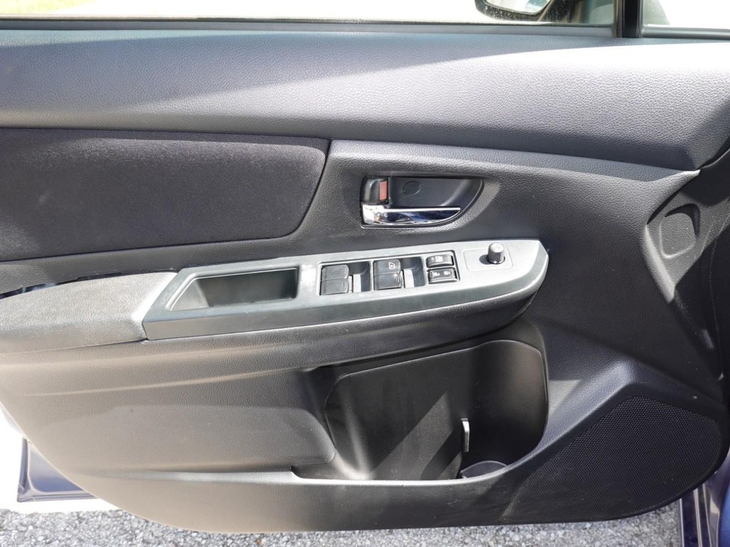2012 Subaru Impreza 2.0i Premium photo 17