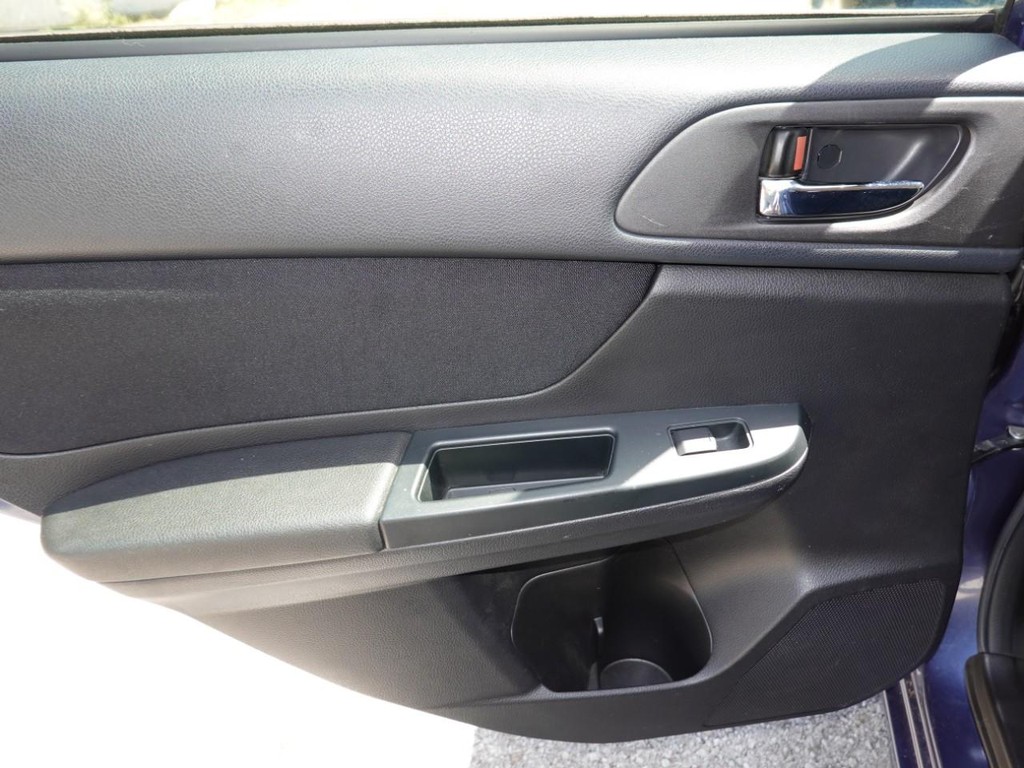 2012 Subaru Impreza 2.0i Premium photo 19