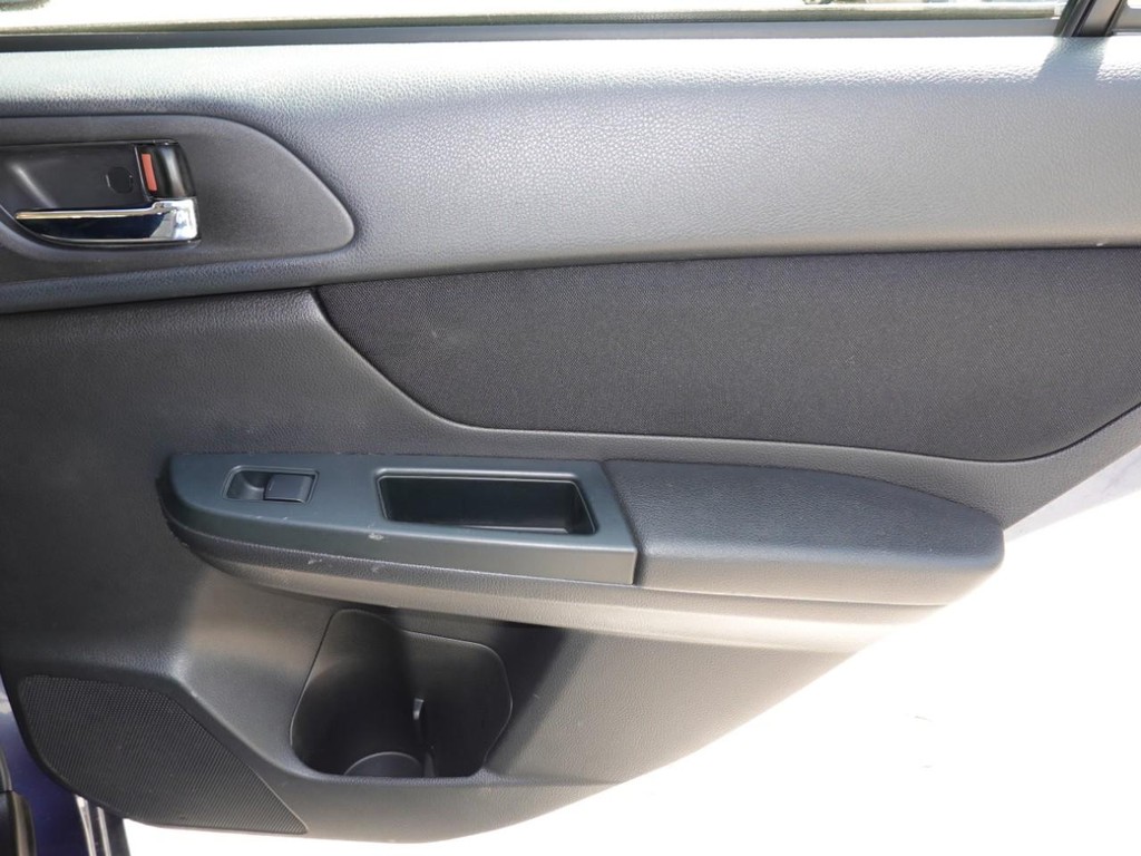 2012 Subaru Impreza 2.0i Premium photo 24