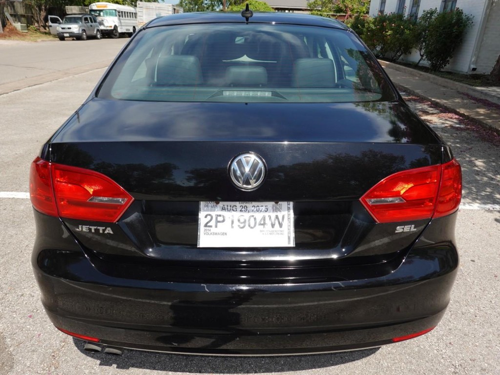 2014 Volkswagen Jetta SEL photo 6