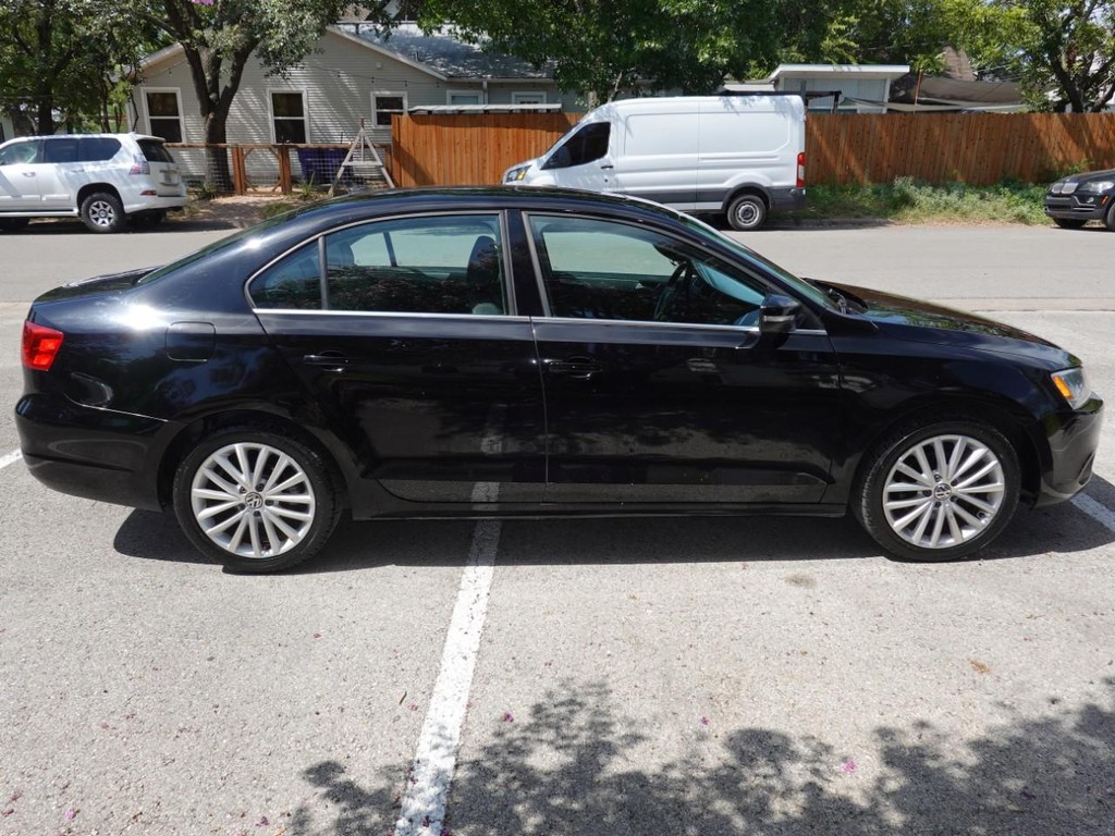 2014 Volkswagen Jetta SEL photo 8