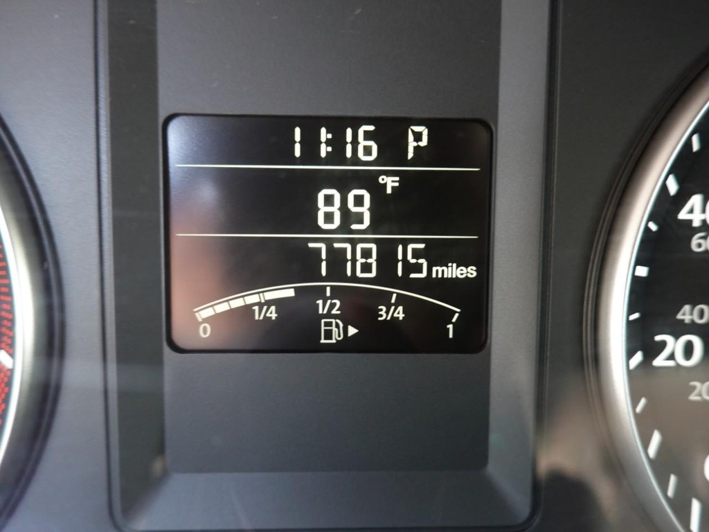 2014 Volkswagen Jetta SEL photo 12