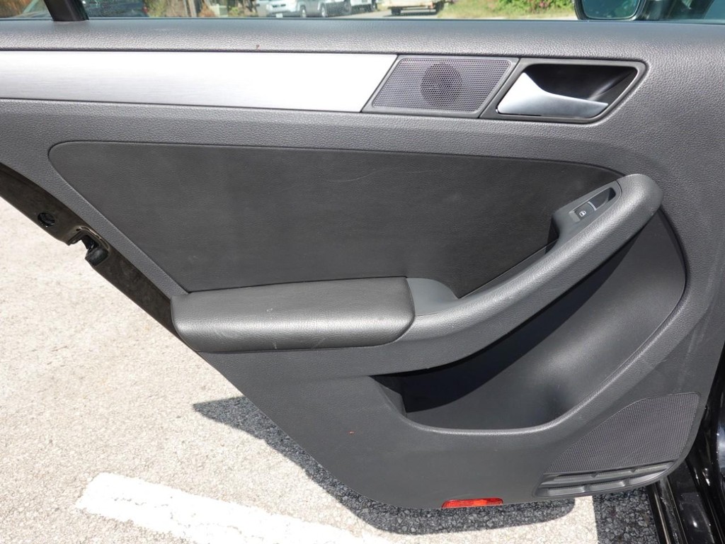 2014 Volkswagen Jetta SEL photo 20