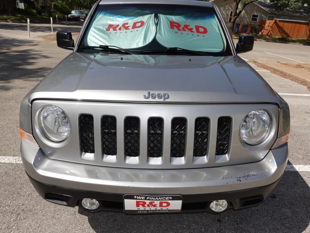 2016 Jeep Patriot Sport photo 2