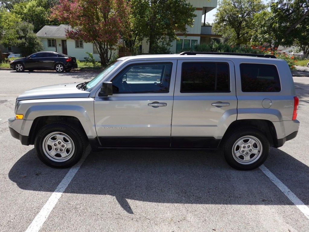 2016 Jeep Patriot Sport photo 4