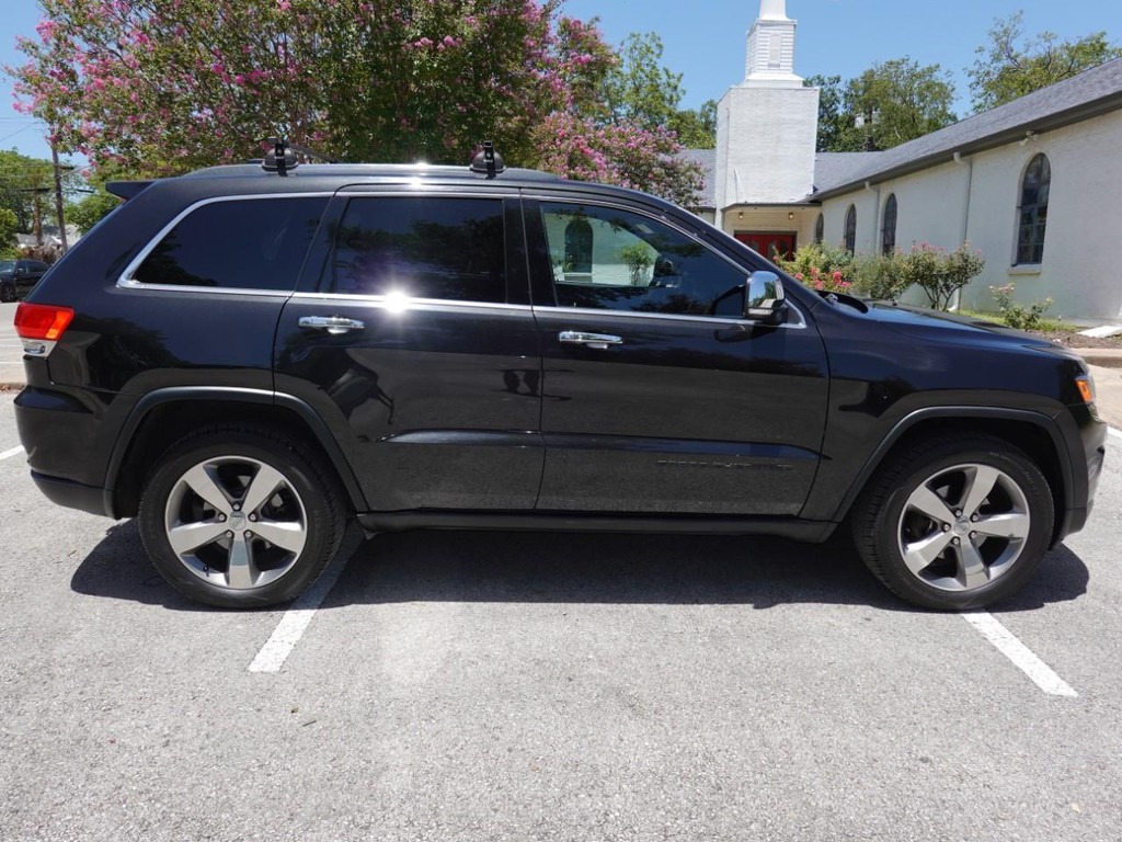 Jeep Grand Cherokee Vehicle Full-screen Gallery Image 08
