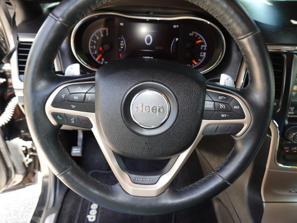 Jeep Grand Cherokee Vehicle Full-screen Gallery Image 12