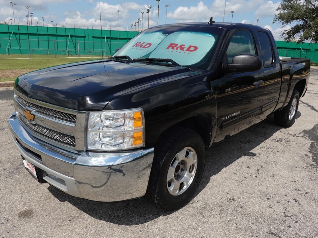 2013 Chevrolet Silverado 1500 LT photo 3