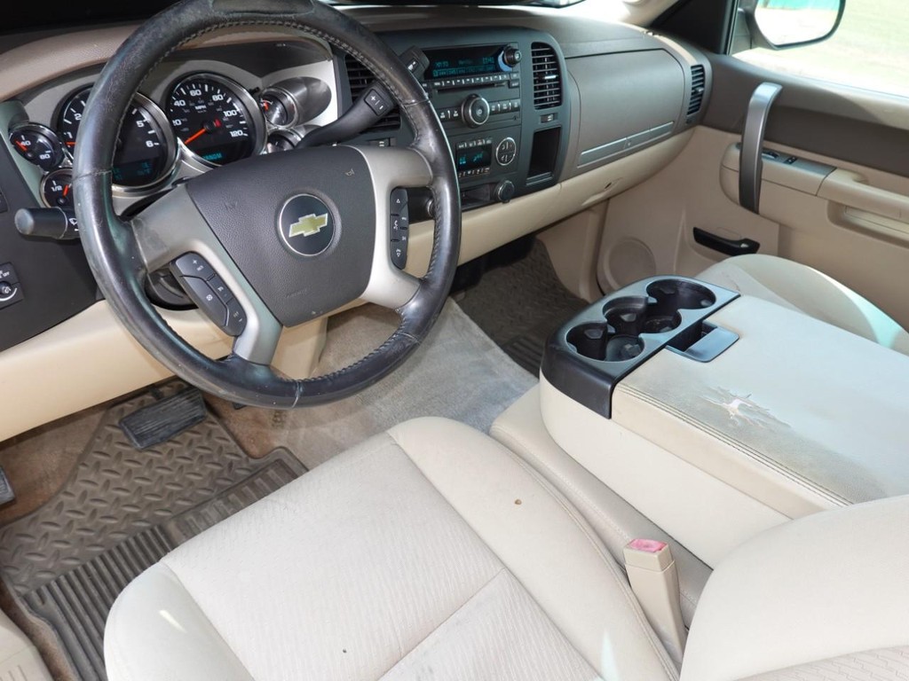 2013 Chevrolet Silverado 1500 LT photo 17